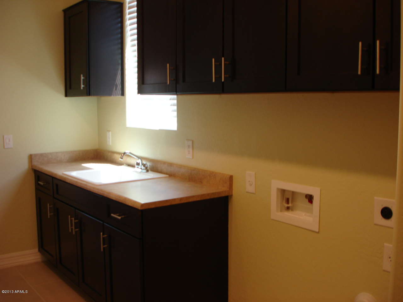 16042 West Berkeley Road Goodyear, AZ 85395 - Photo 31 of 72 Laundry Room