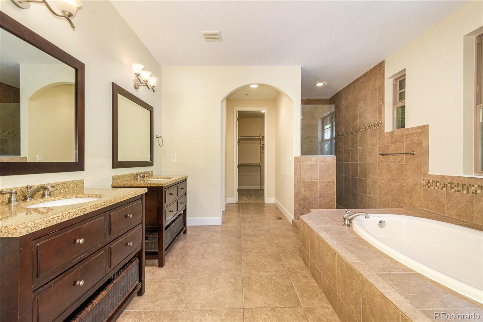 4313 Chateau Ridge Road Castle Rock, CO 80108 - Photo 14 of 28 Gallery Image 14