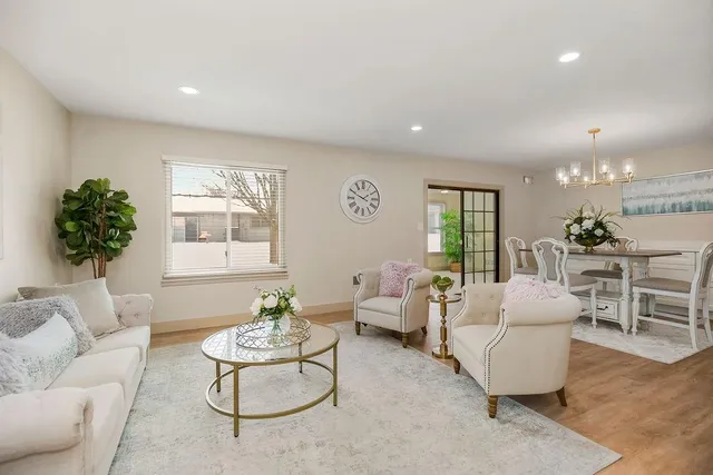 $249,900 | 1323 West Johns Boulevard, Raymore, MO 64083