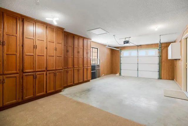 $249,900 | 1323 West Johns Boulevard, Raymore, MO 64083