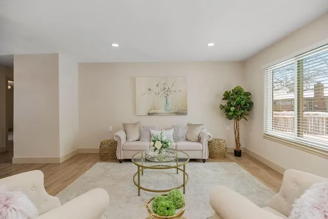 $249,900 | 1323 West Johns Boulevard, Raymore, MO 64083