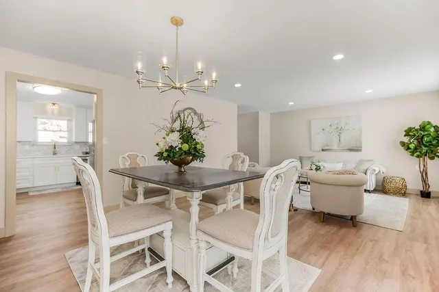 $249,900 | 1323 West Johns Boulevard, Raymore, MO 64083