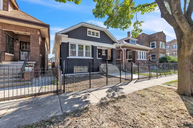 $2,900 | 7835 South Laflin Street, Chicago, IL 60620