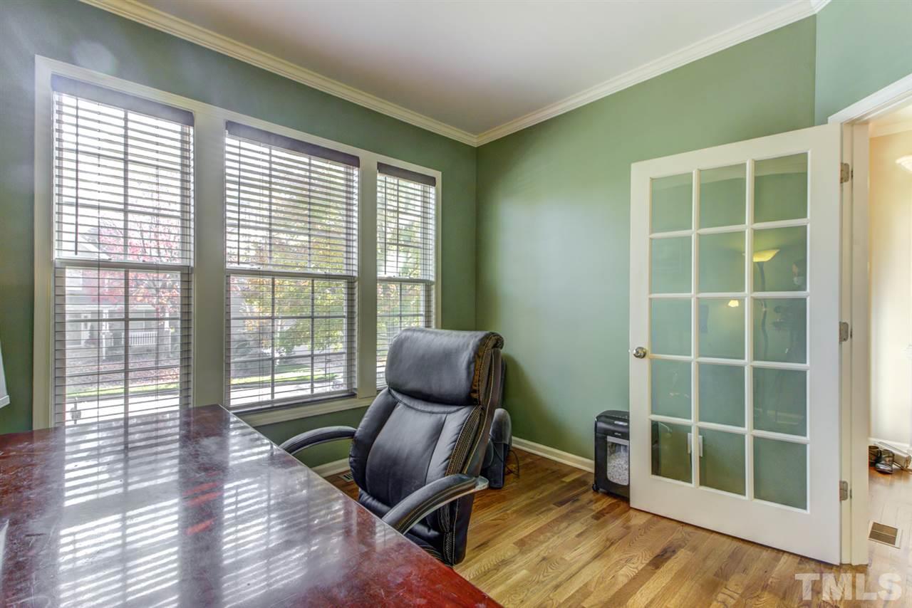 1006 Bianco Drive Raleigh, NC 27607 - Photo 5 of 30 Gallery Image 5