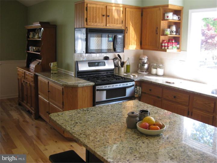24 Church Road Media, PA 19063 - Photo 5 of 19 Kitchen