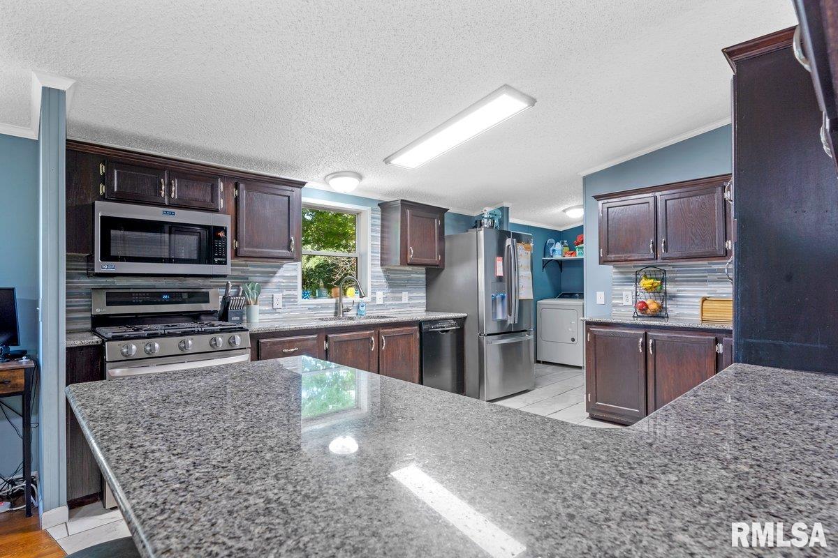 4134 North 8th Street Springfield, IL 62707 - Photo 15 of 60