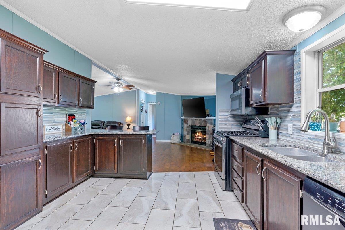 4134 North 8th Street Springfield, IL 62707 - Photo 16 of 60