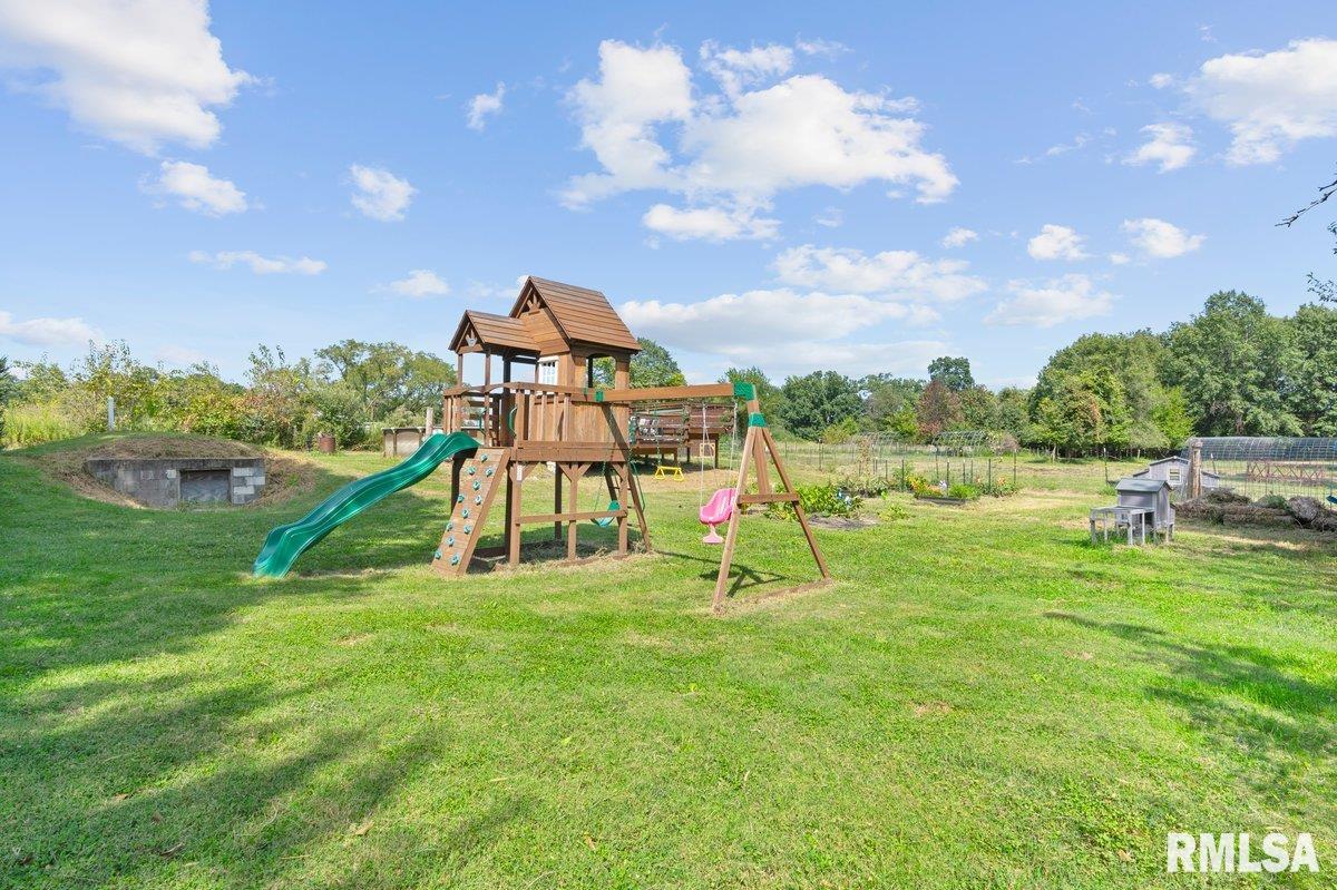 4134 North 8th Street Springfield, IL 62707 - Photo 37 of 60