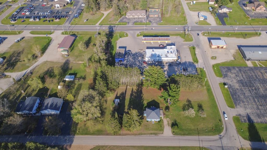 210 North Oak Street Crivitz, WI 54114 - Photo 41 of 45