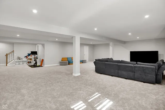 $425,000 | 953 Independence Drive, Edinburgh, IN 46124