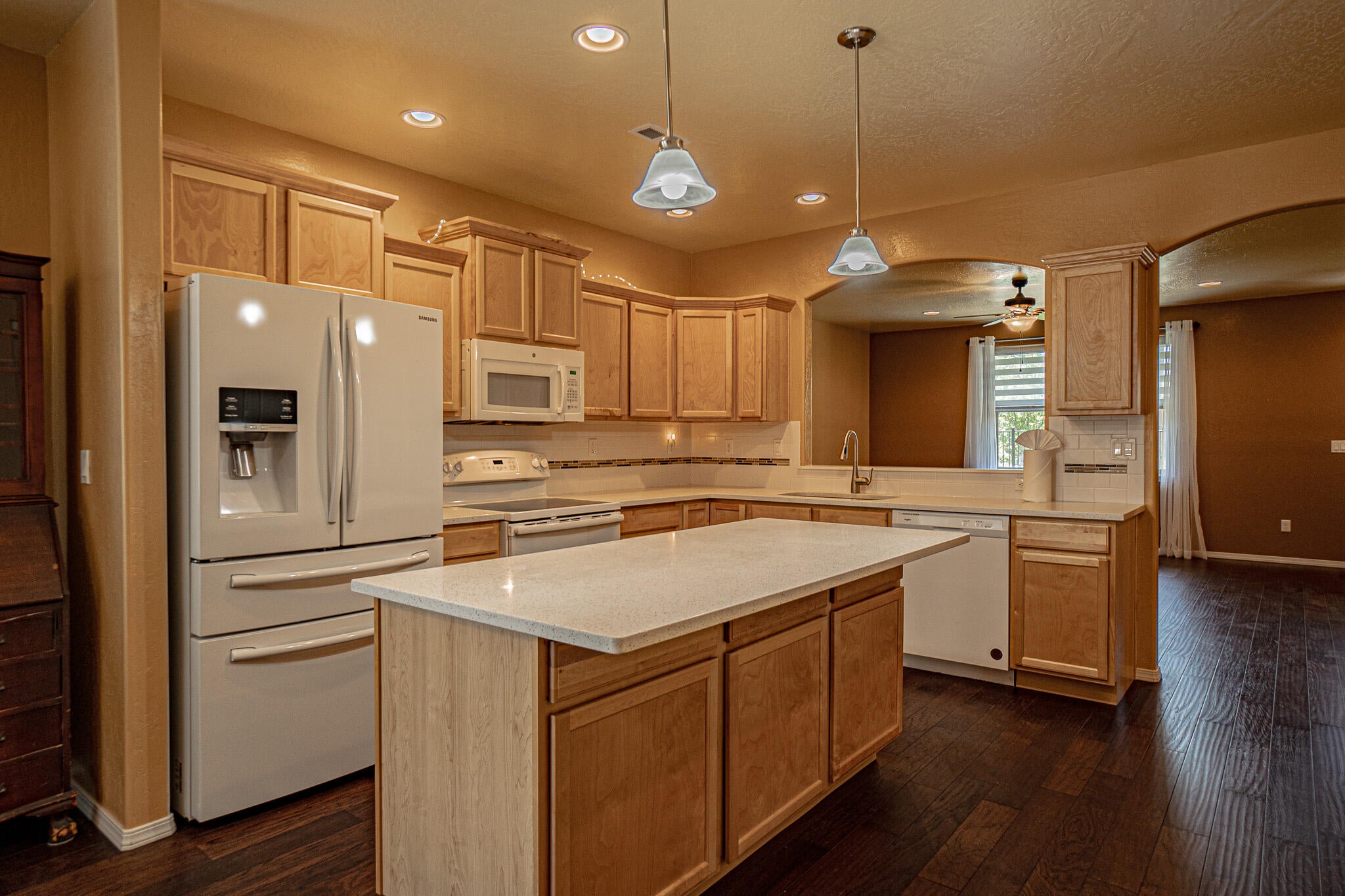 1491 Spring Street Medford, OR 97504 - Photo 8 of 28 DSC02207-HDR
