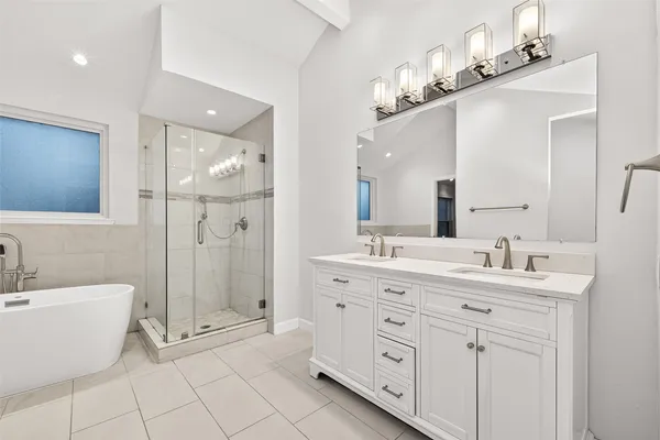 $3,200 | 12625 Memorial Drive, Unit 156, Houston, TX 77024