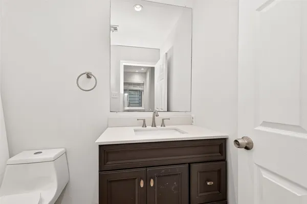 $3,200 | 12625 Memorial Drive, Unit 156, Houston, TX 77024
