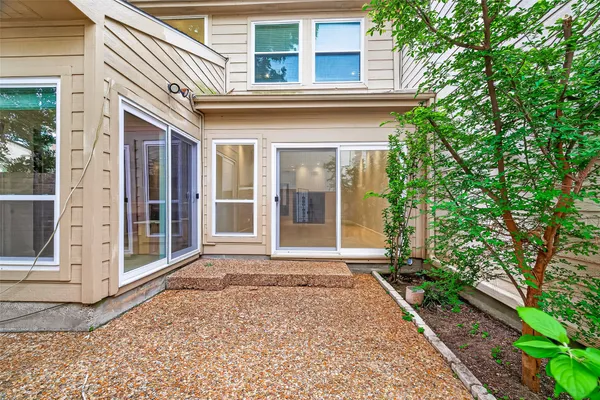 $3,200 | 12625 Memorial Drive, Unit 156, Houston, TX 77024