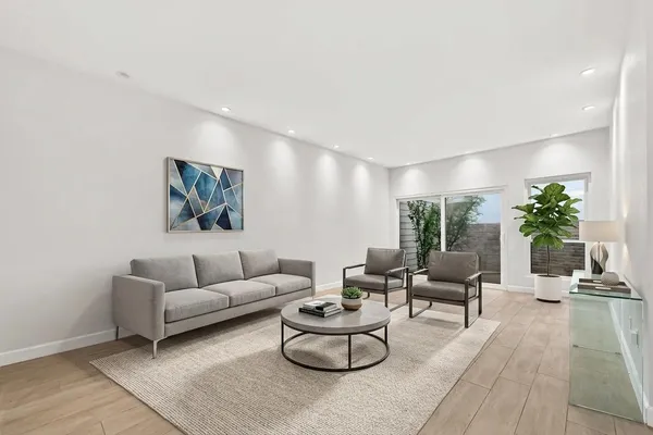 $3,200 | 12625 Memorial Drive, Unit 156, Houston, TX 77024