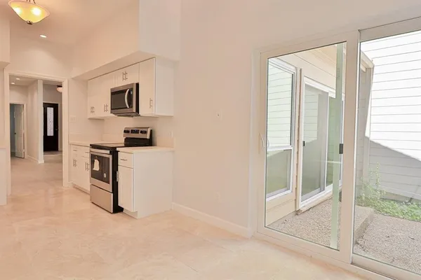 $3,200 | 12625 Memorial Drive, Unit 156, Houston, TX 77024