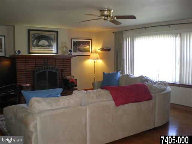 2300 Sycamore Road York, PA 17408 - Photo 5 of 24
