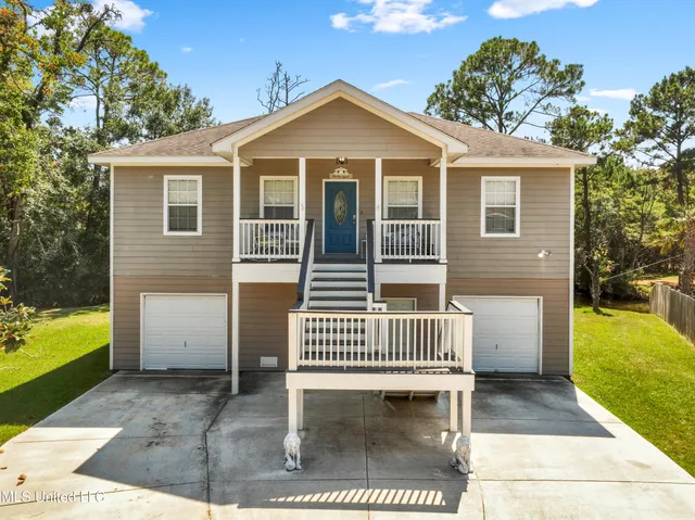 $275,000 | 16005 Peach Tree Drive, Biloxi, MS 39532