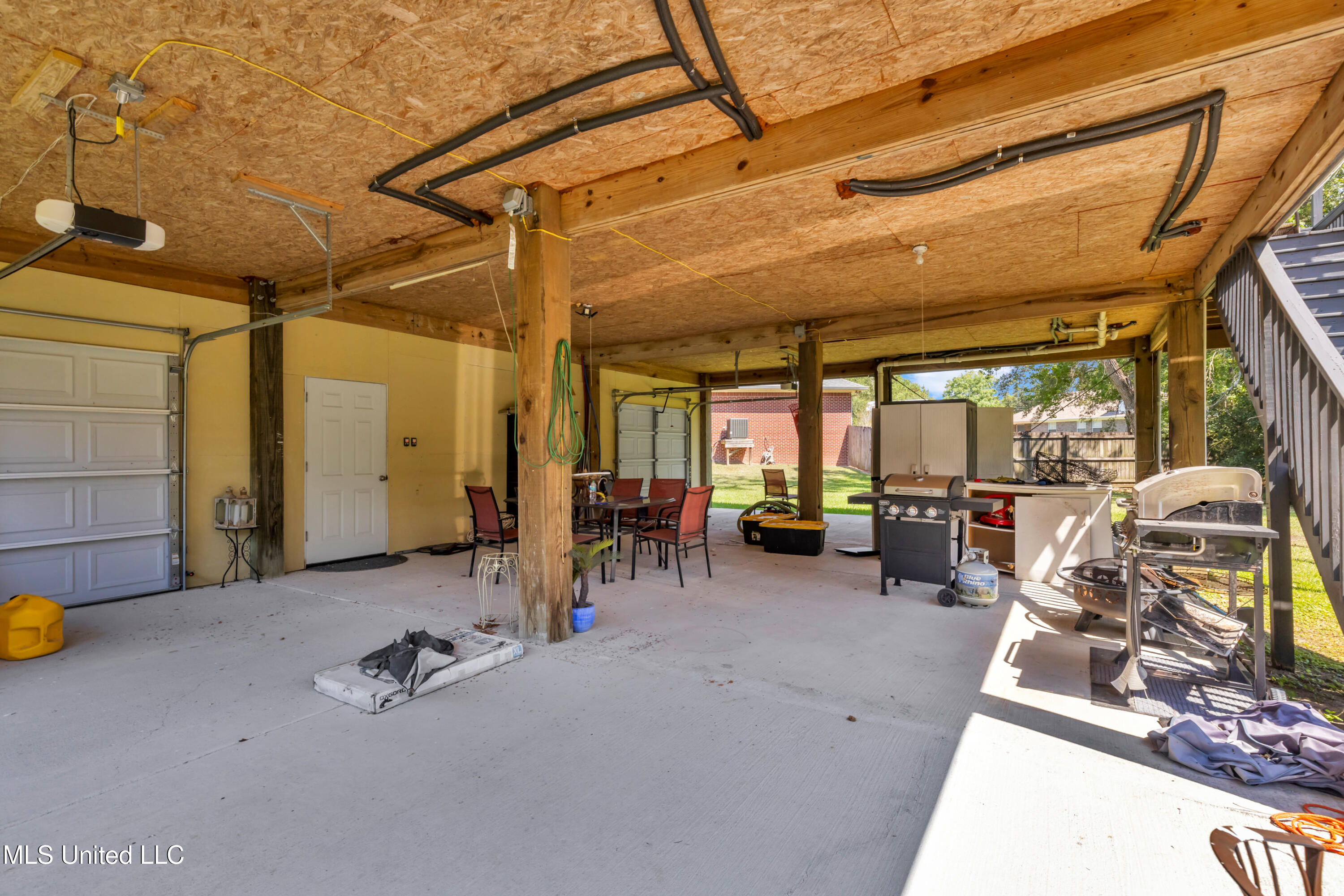 16005 Peach Tree Drive Biloxi, MS 39532 - Photo 24 of 40 16005PeachtreeDr-26