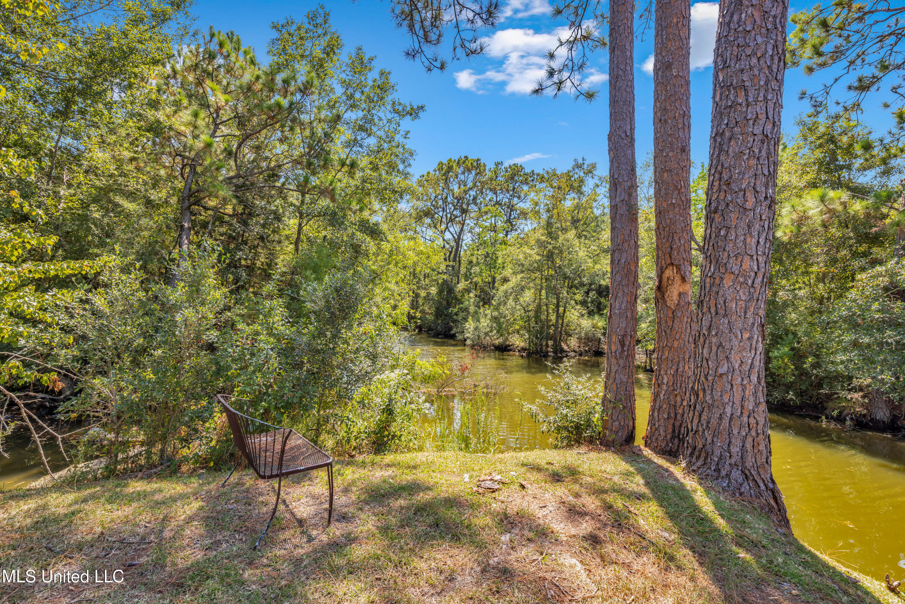 16005 Peach Tree Drive Biloxi, MS 39532 - Photo 28 of 40 16005PeachtreeDr-30