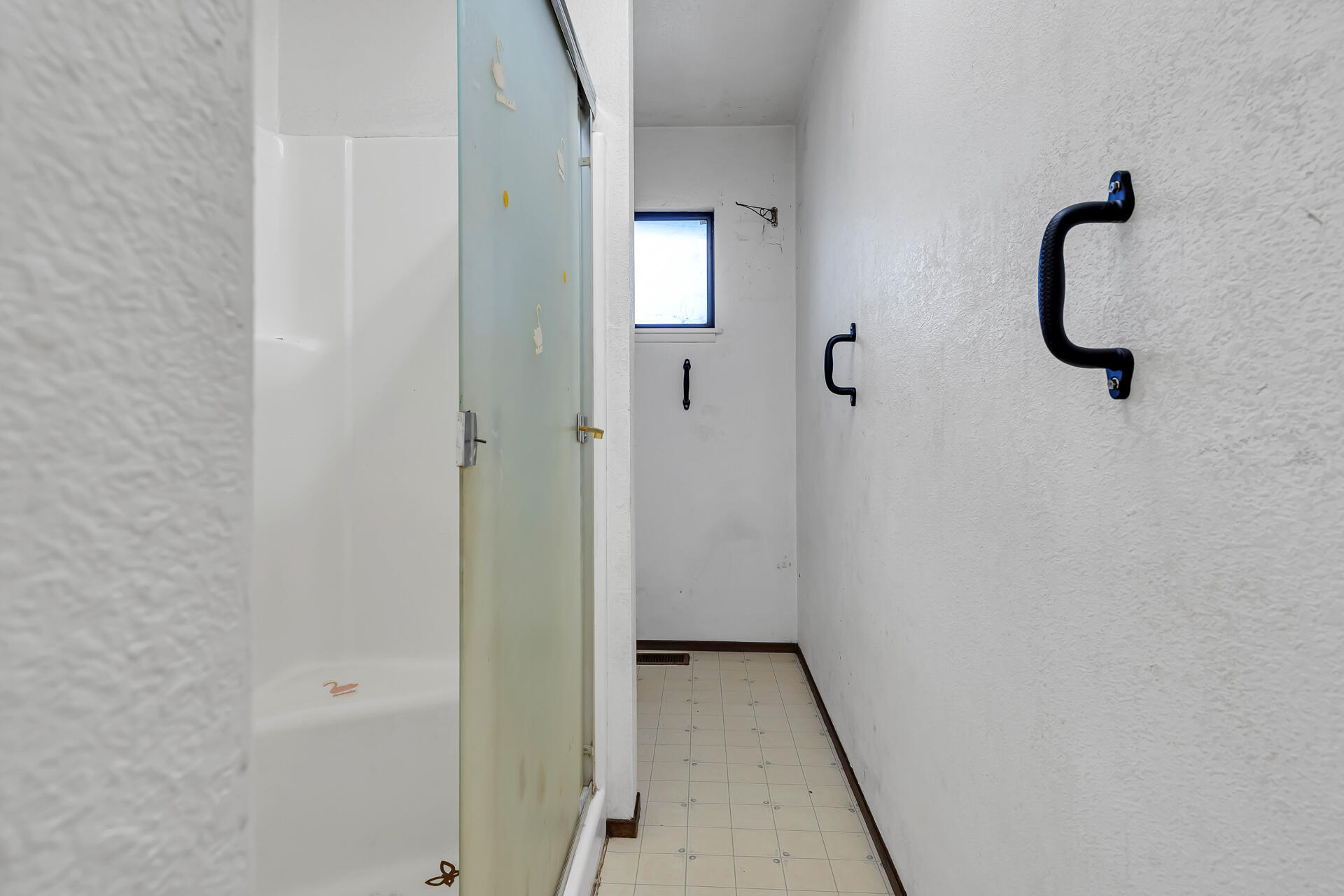 240 D Street Tehama, CA 96090 - Photo 23 of 41 a bathroom with a shower