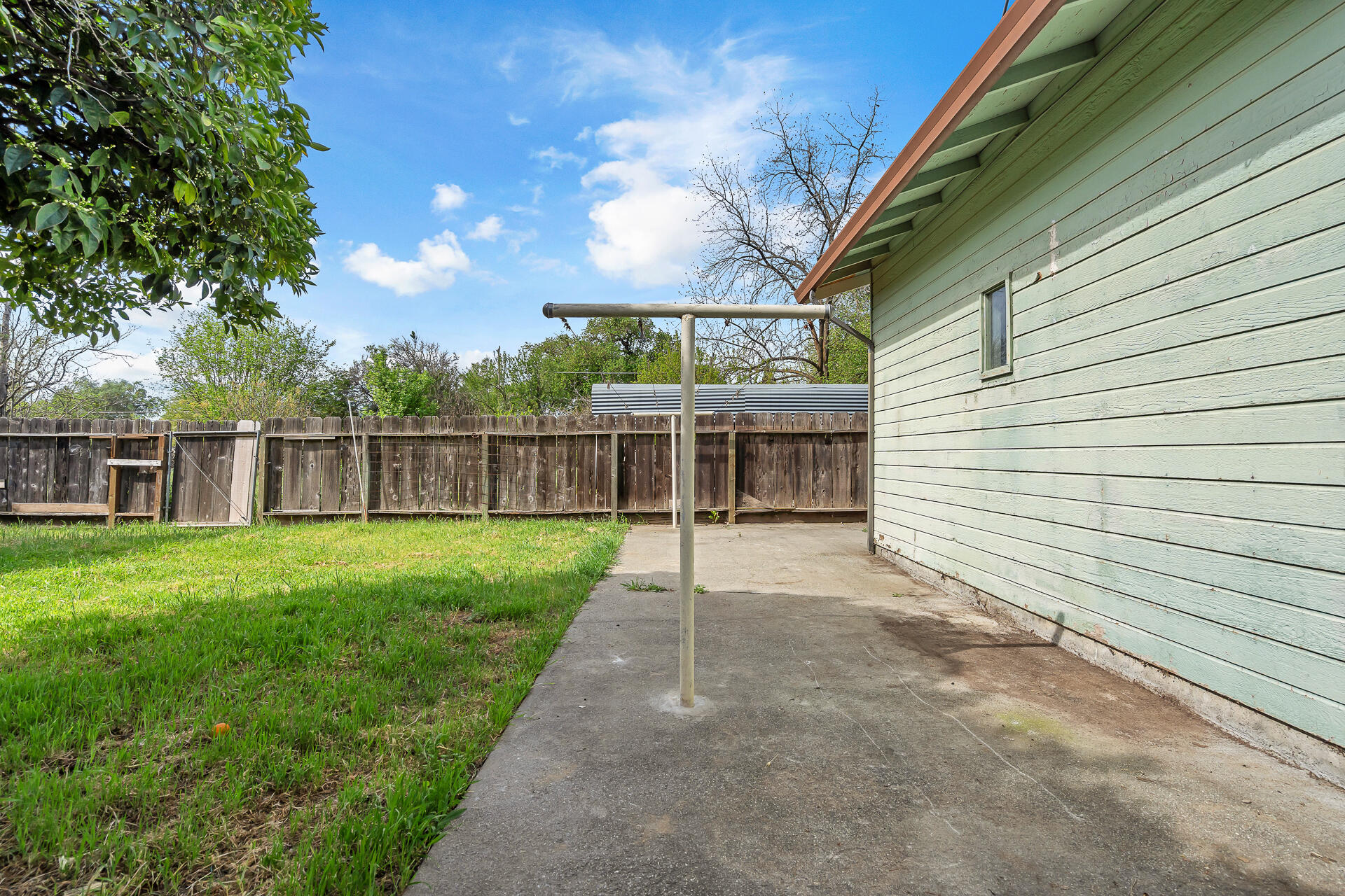 240 D Street Tehama, CA 96090 - Photo 32 of 41 a view of a house with a yard
