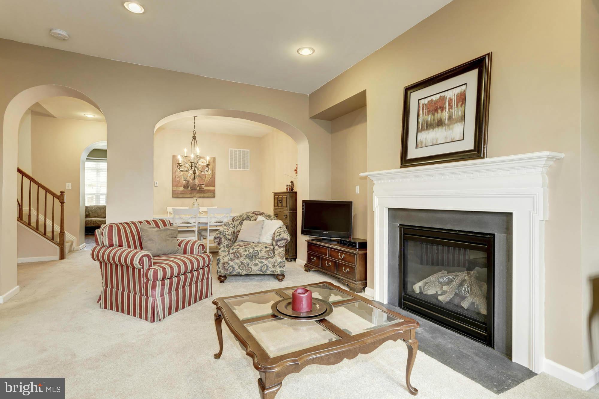 2518 Mill Race Road Frederick, MD 21701 - Photo 5 of 30 Living Room
