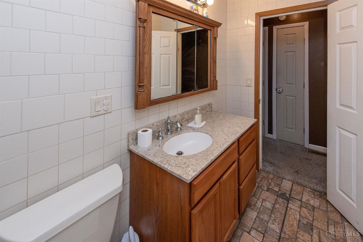 6870 Mullen Road Cincinnati, OH 45247 - Photo 21 of 46