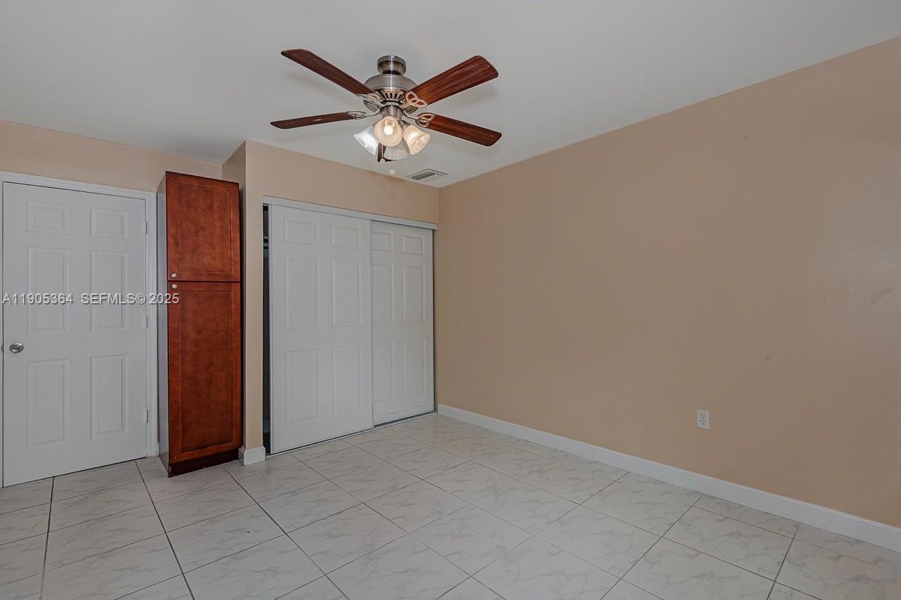 401 Southwest 76th Terrace Pompano Beach, FL 33068 - Photo 23 of 31 Photo 23