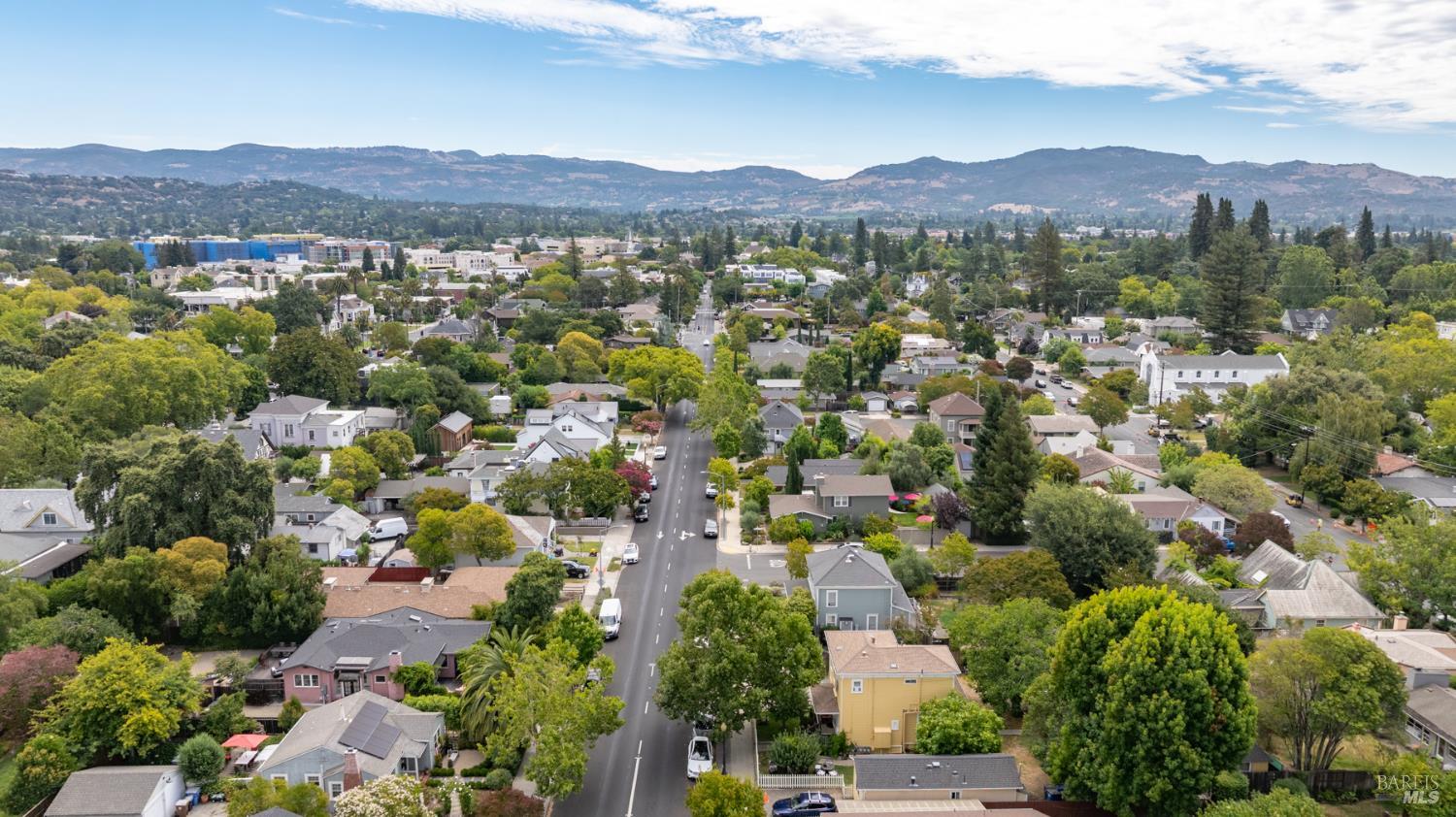 2123 2nd Street Napa, CA 94559 - Photo 1 of 24 Gallery Image 1