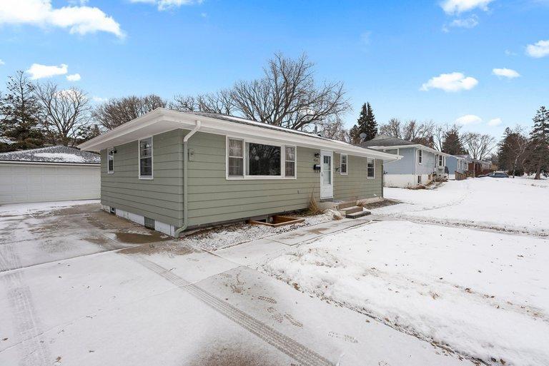 4561 2 1/2 Street Northeast Fridley, MN 55421 - Photo 38 of 42