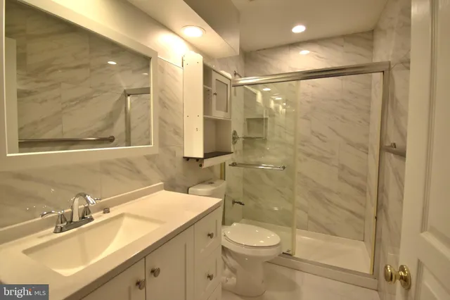 $899,000 | 7010 Vega Court, Derwood, MD 20855