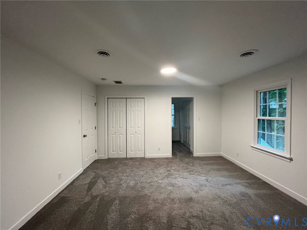 13912 Sterlings Bridge Road Midlothian, VA 23112 - Photo 34 of 47 Neutral wall color, gray carpet flooring, white tr