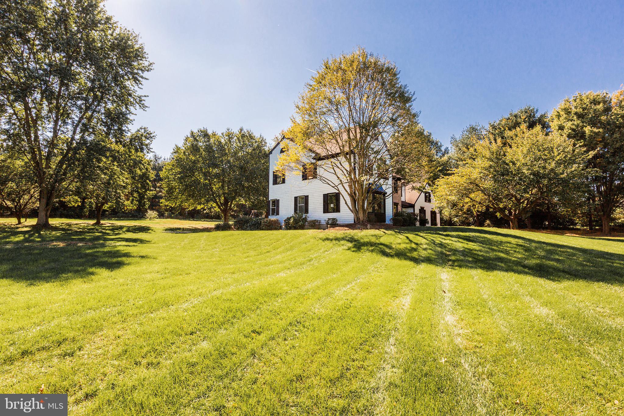 2445 Water Valley Road Lancaster, PA 17603 - Photo 11 of 108