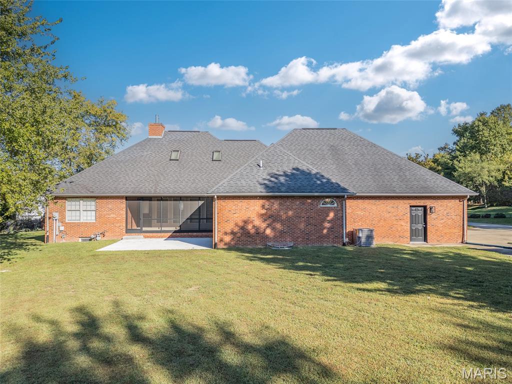 213 McKendree Park Road Lebanon, IL 62254 - Photo 8 of 72 Gallery Image 8