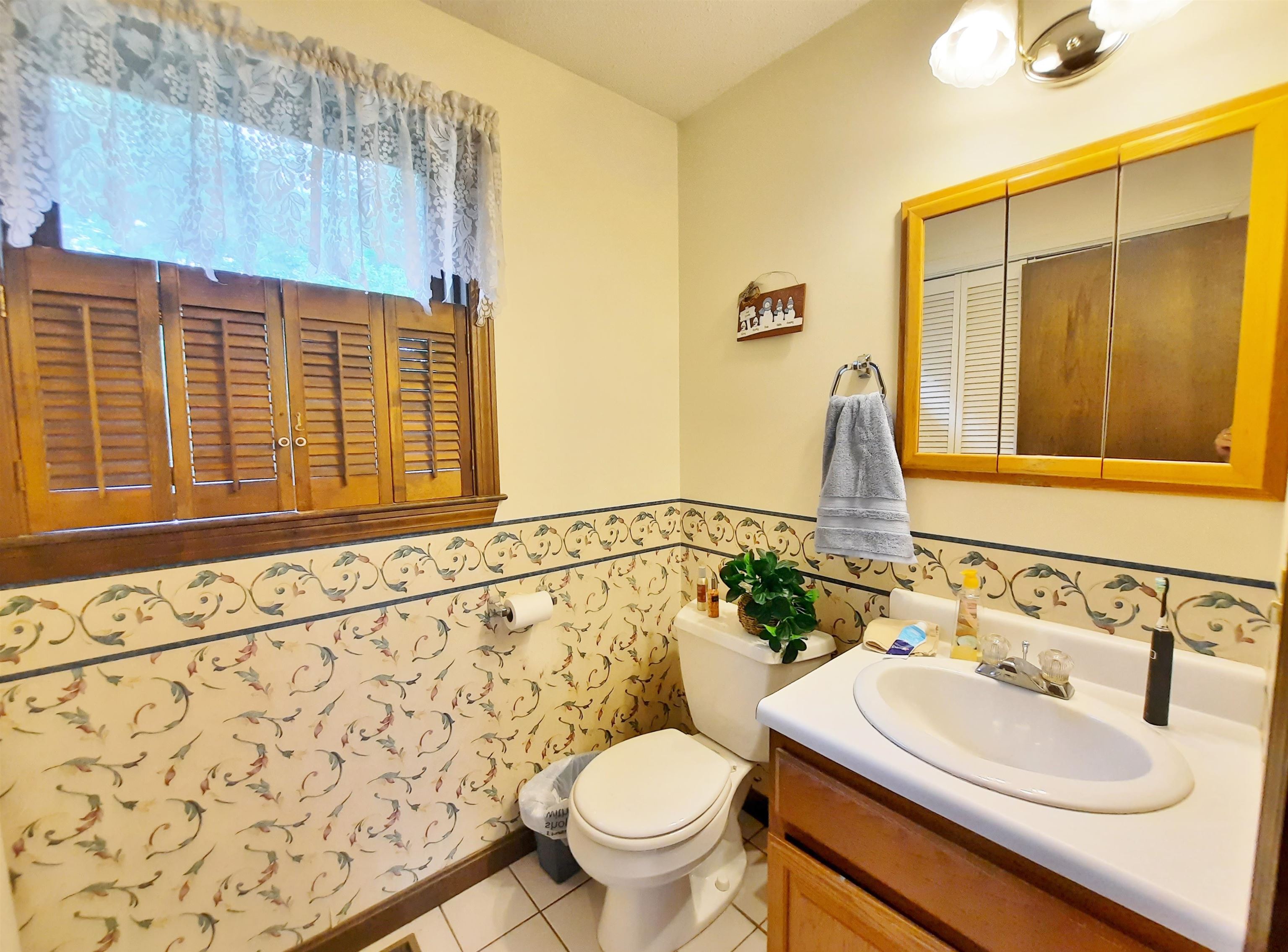 12 Windham Drive Concord, NH 03301 - Photo 8 of 23