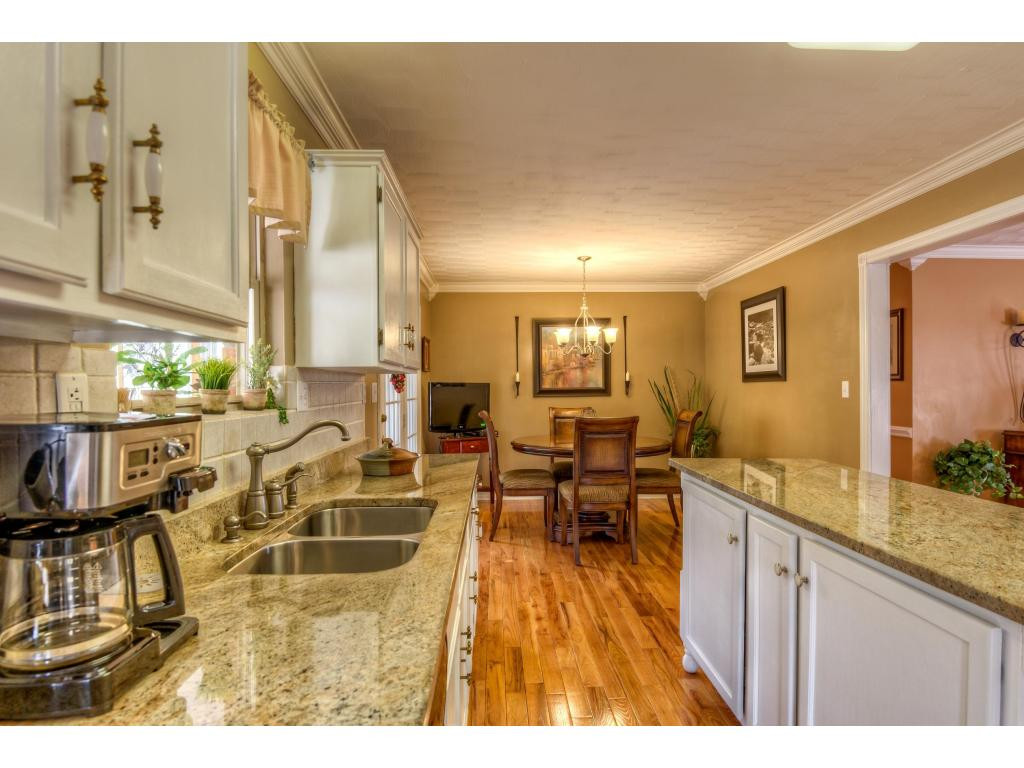 260 Walnut Hill Road Bristol, TN 37620 - Photo 6 of 24 Photo 6