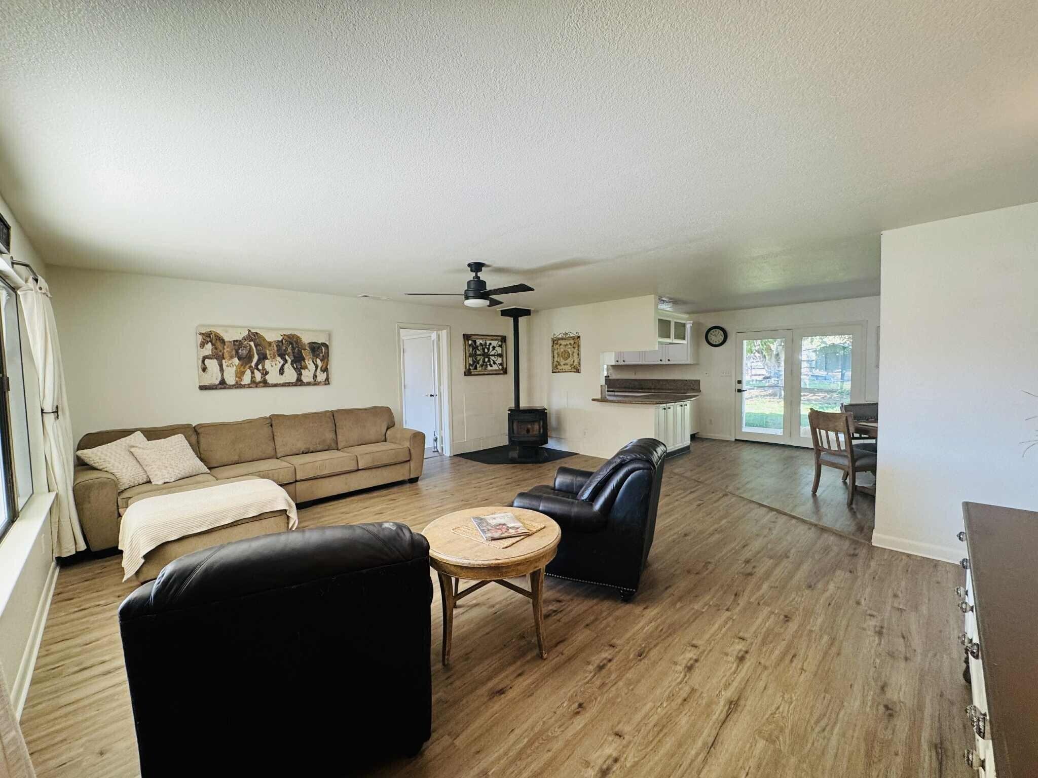8596 Silver Bridge Road Palo Cedro, CA 96073 - Photo 8 of 80 17