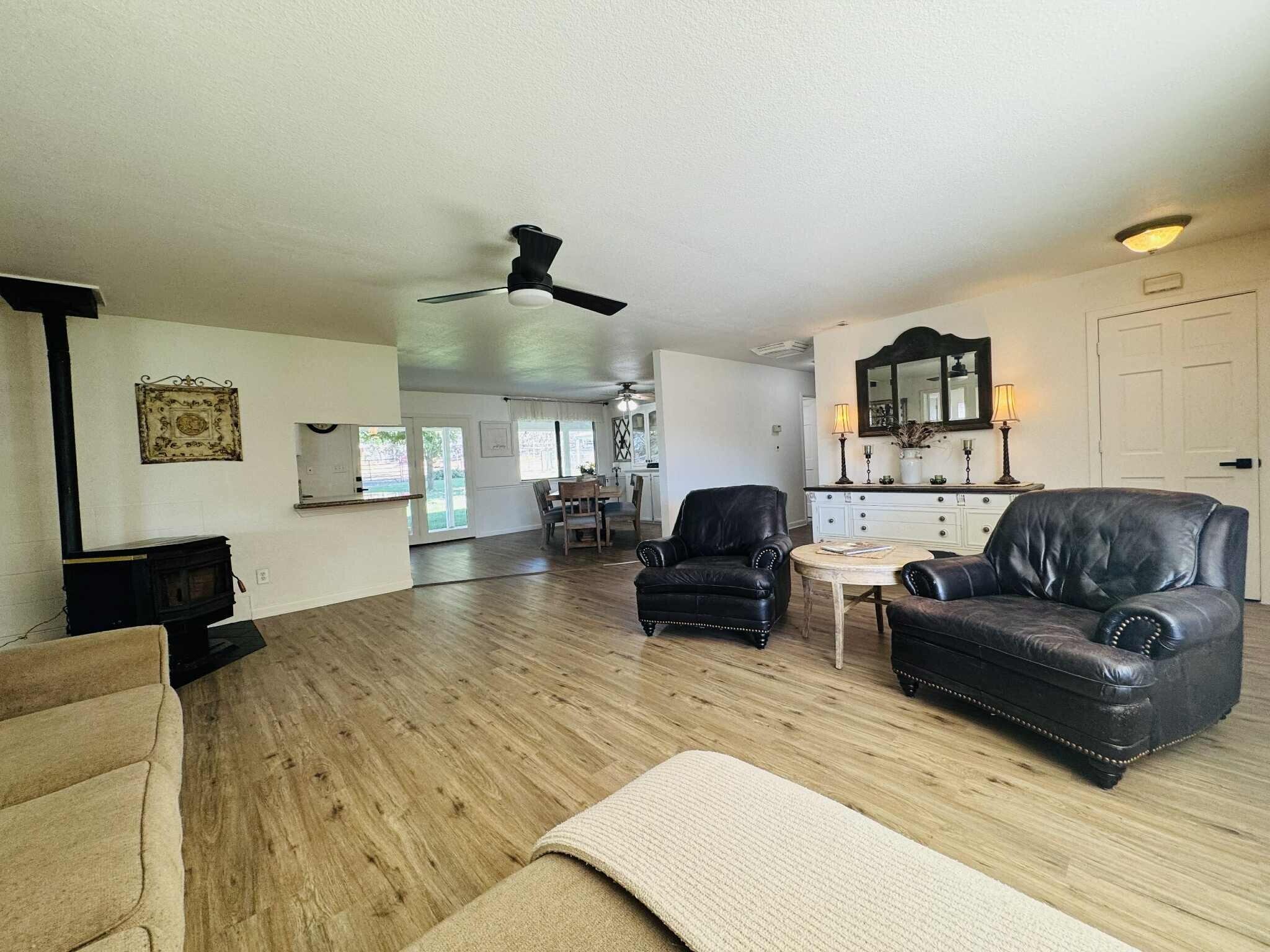 8596 Silver Bridge Road Palo Cedro, CA 96073 - Photo 10 of 80 15