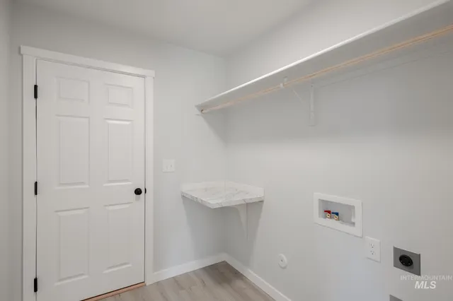 $392,990 | 841 Strike Eagle Street, Mountain Home, ID 83647