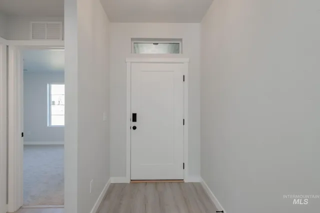 $392,990 | 841 Strike Eagle Street, Mountain Home, ID 83647