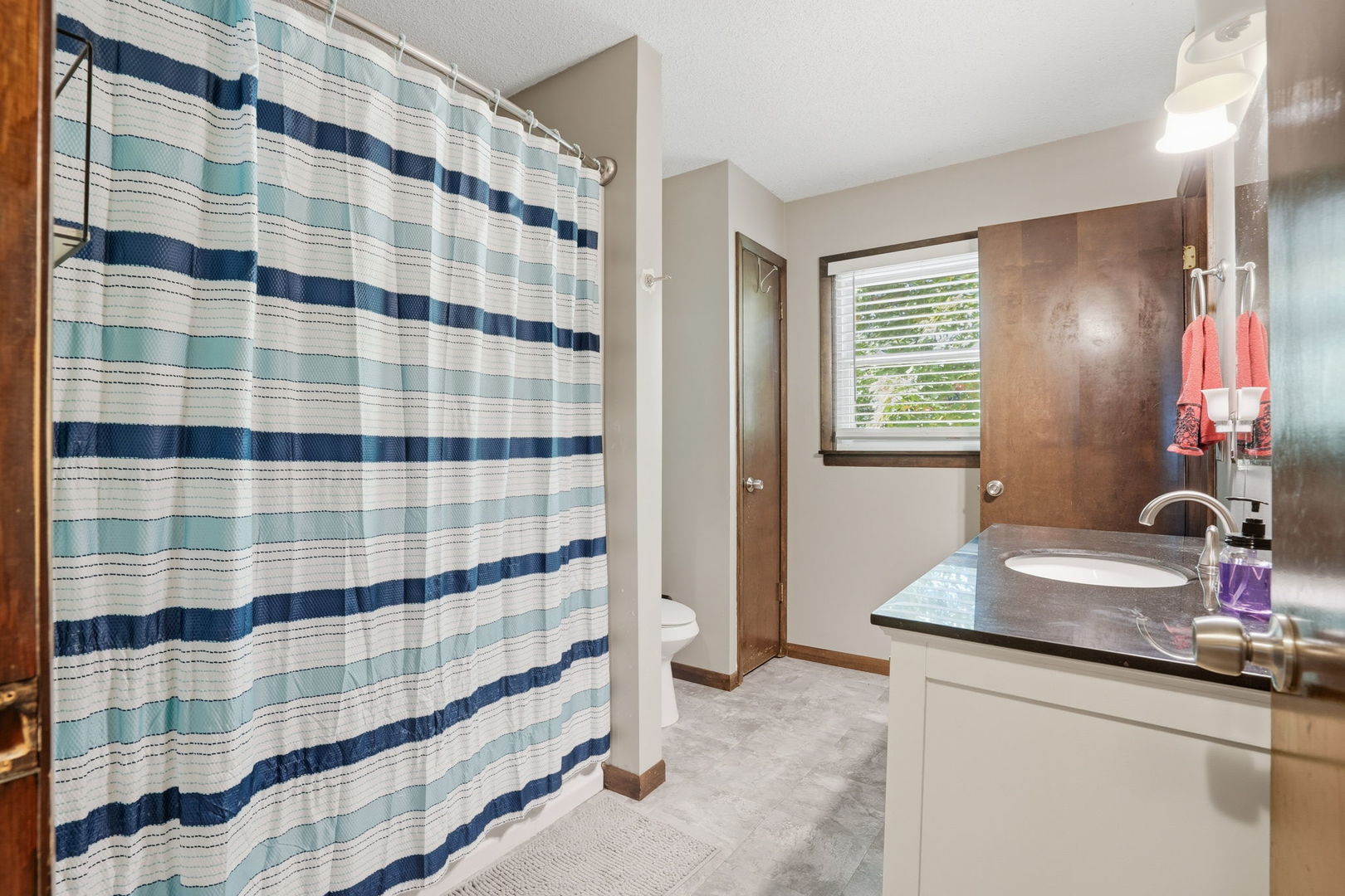 112 Crestview Drive Hamilton, IL 62341 - Photo 8 of 21