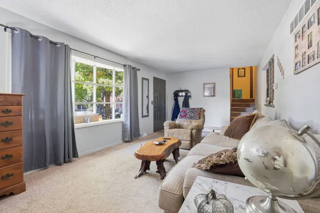 $94,599 | 112 Crestview Drive, Hamilton, IL 62341