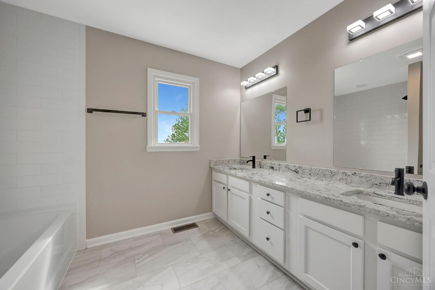 5386 Mosiman Road Middletown, OH 45042 - Photo 30 of 43