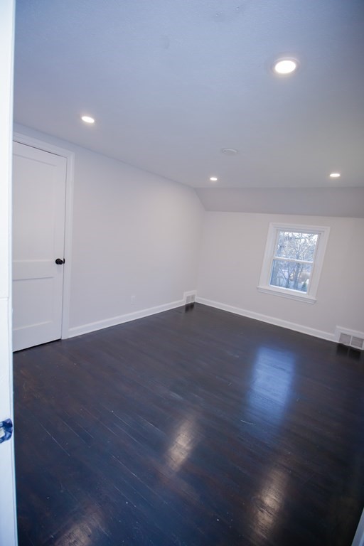 53 Abbott Street Springfield, MA 01118 - Photo 10 of 14 Gallery Image 10