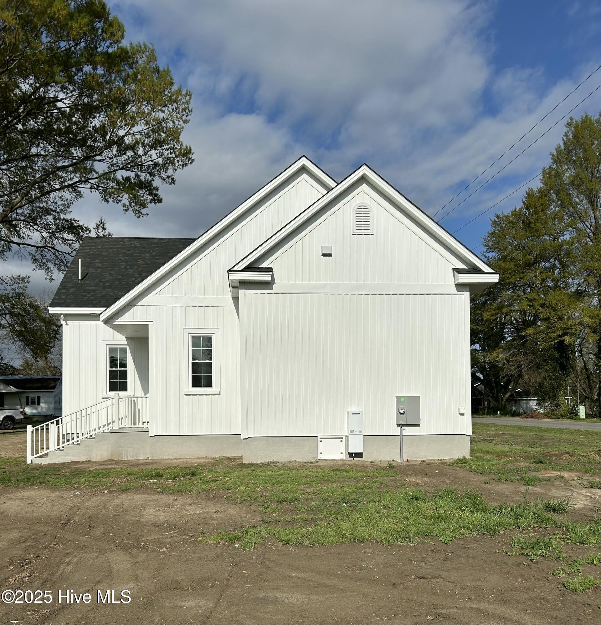 212 North Hill Street Faison, NC 28341 - Photo 17 of 25 Rear