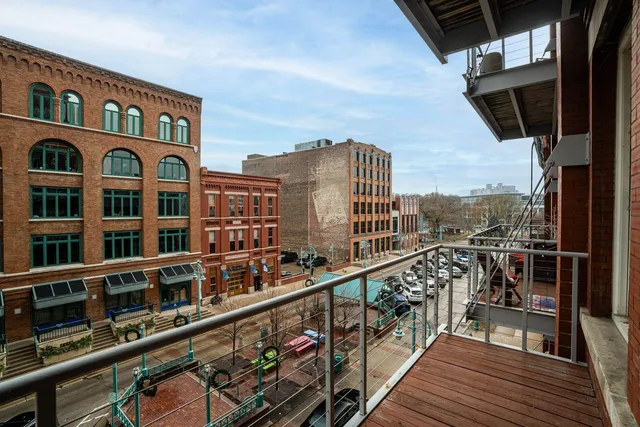 $430,000 | 191 North Broadway, Unit 307, Milwaukee, WI 53202