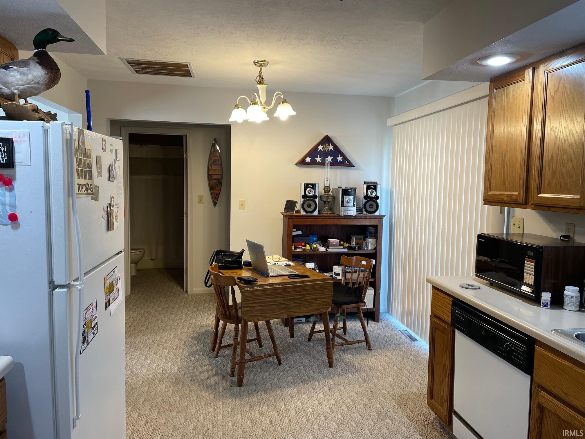 526 East 14th Street Rochester, IN 46975 - Photo 5 of 14