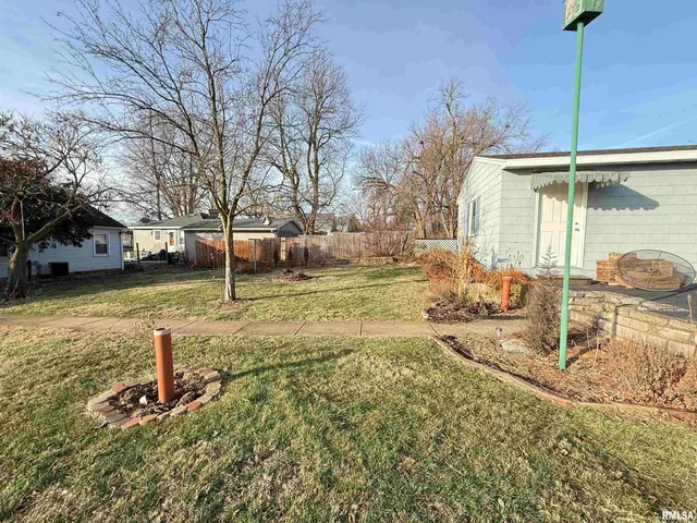 $156,700 | 617 East Eureka Avenue, Eureka, IL 61530