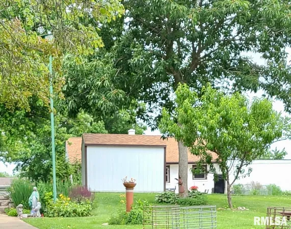 $156,700 | 617 East Eureka Avenue, Eureka, IL 61530